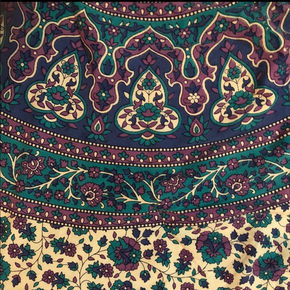 Comforter - Picture 3 of 3